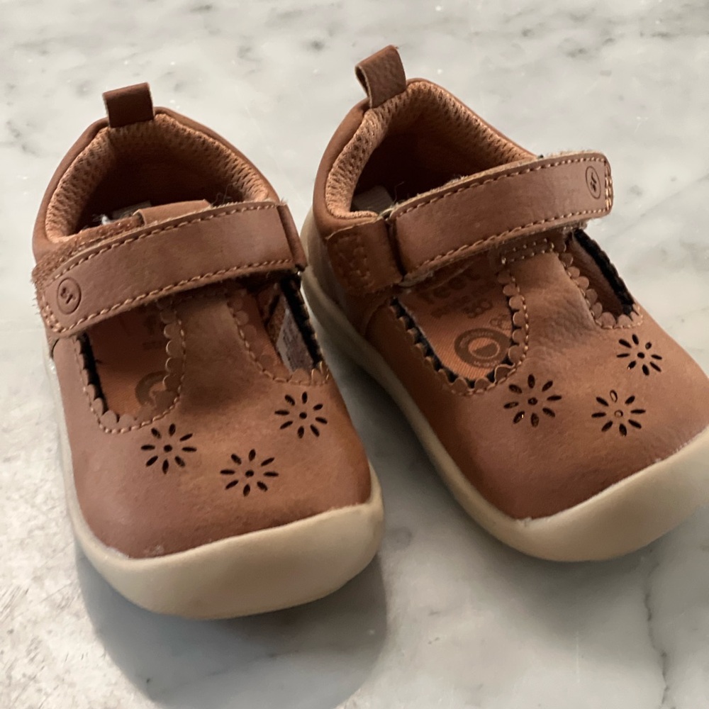Stride Rite Girls Shoes